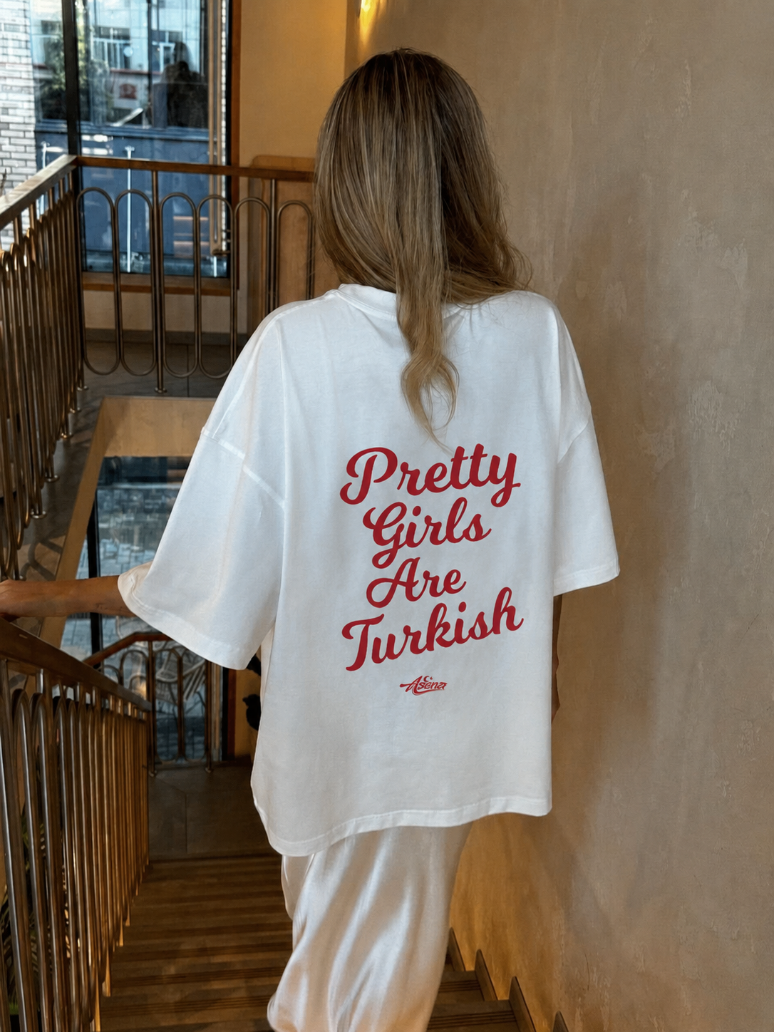 Pretty Girls are Turkish Oversize T-Shirt